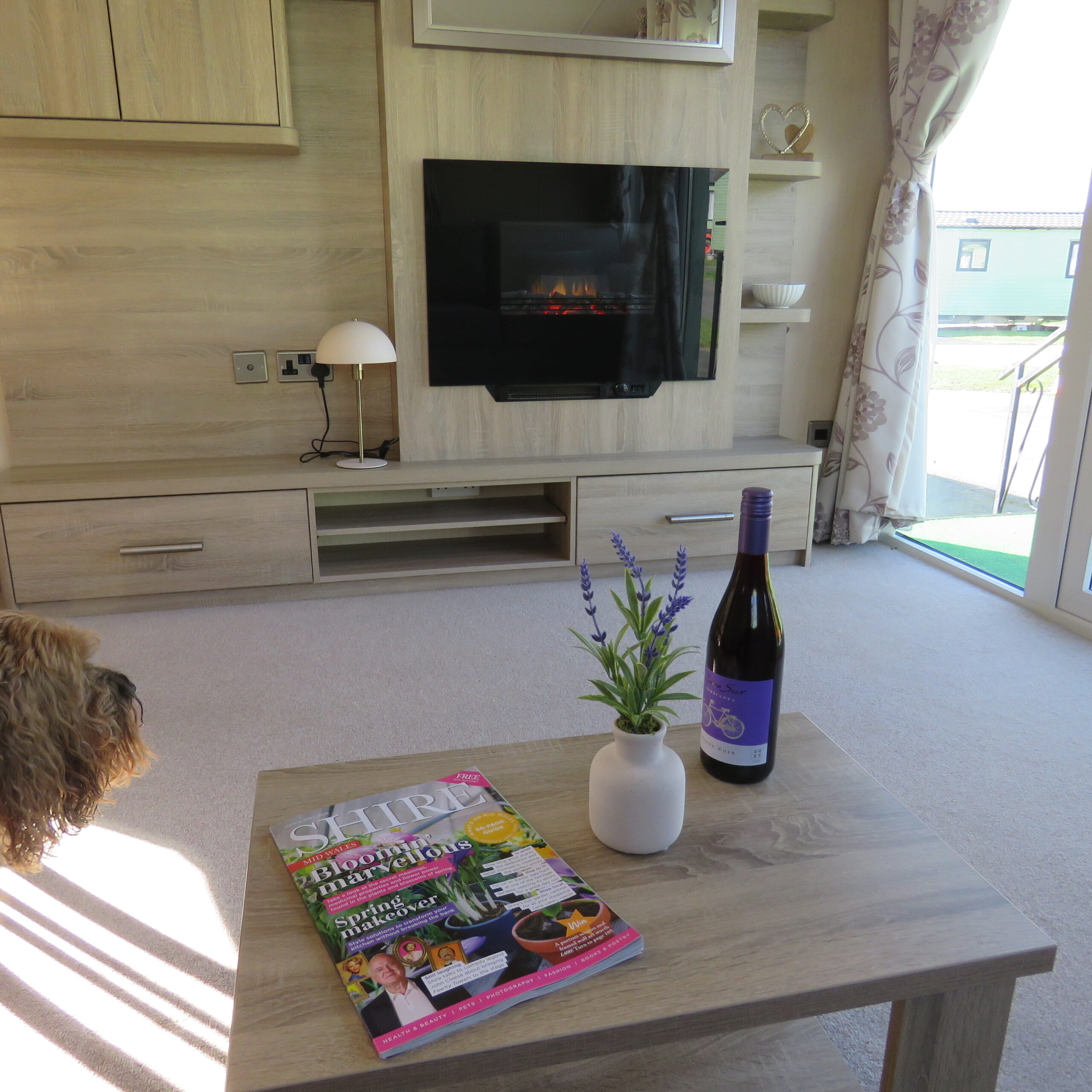 Cosy fire and doggie friendly Park