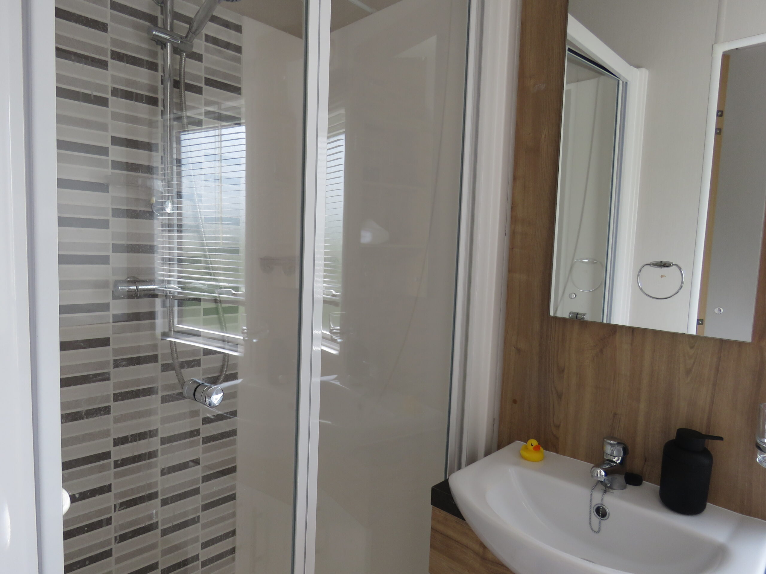 Willerby Granada Bathroom